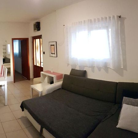 Apartmani Ela Prvic Luka Ngoại thất bức ảnh